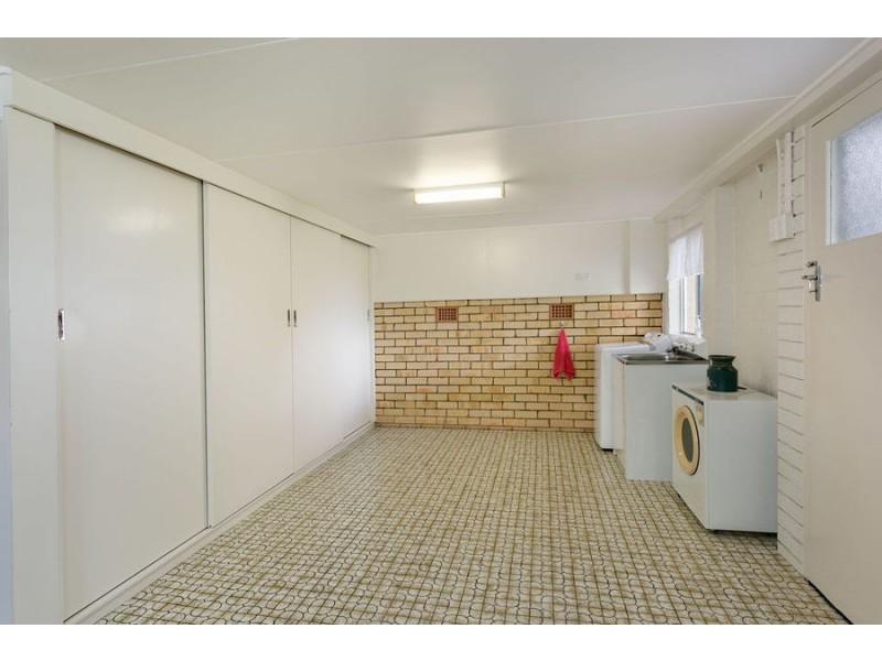 15 Warrawong Street, Eastern Heights QLD 4305