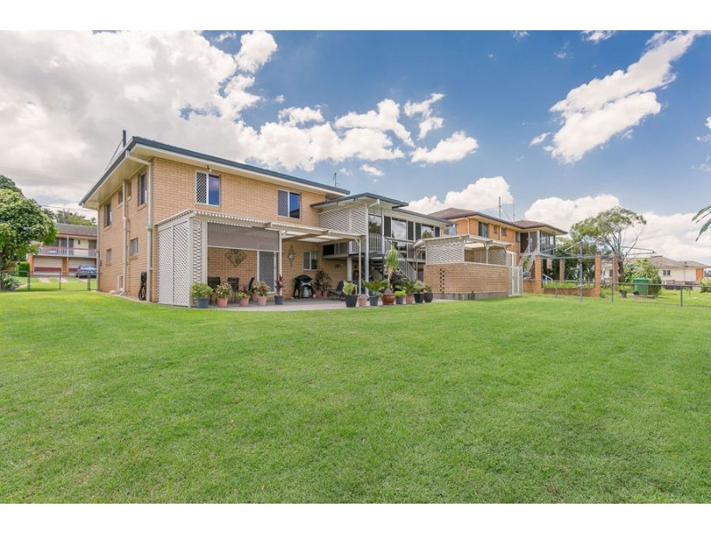 15 Warrawong Street, Eastern Heights QLD 4305