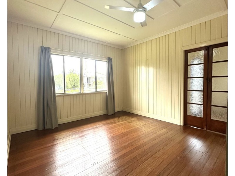 10 Wall Street, Bundamba QLD 4304