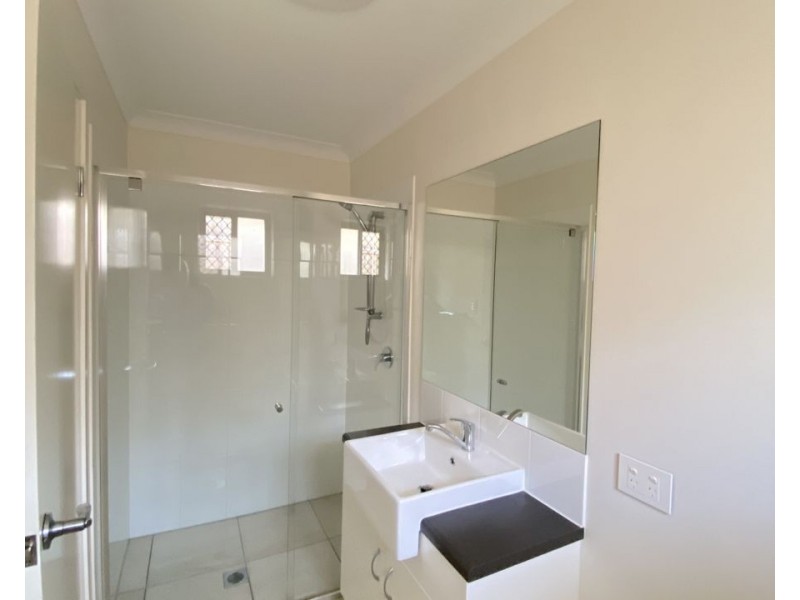 1/87 Tempest Cct, Redbank Plains QLD 4301