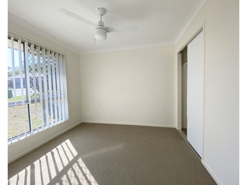 1/87 Tempest Cct, Redbank Plains QLD 4301