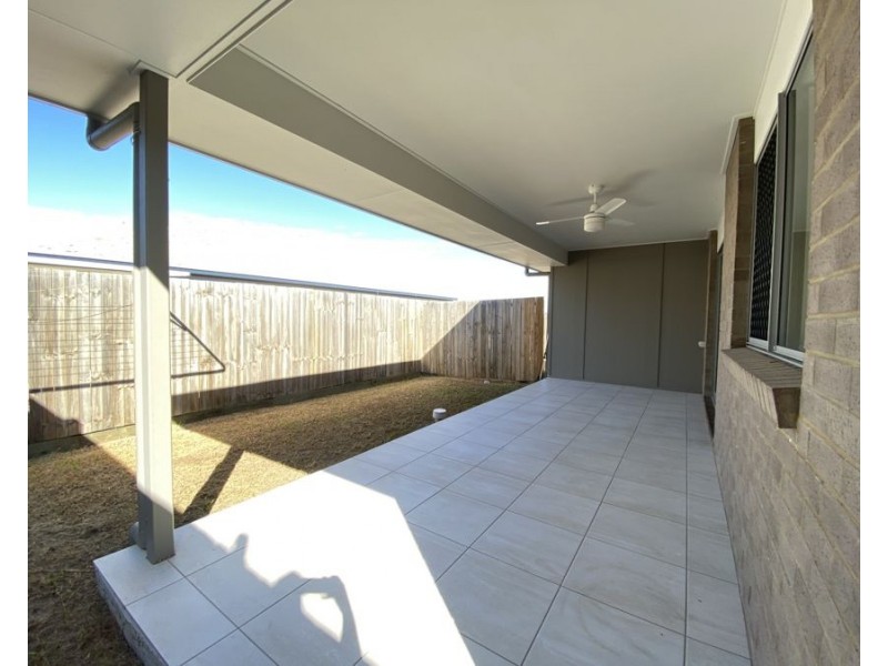 1/87 Tempest Cct, Redbank Plains QLD 4301