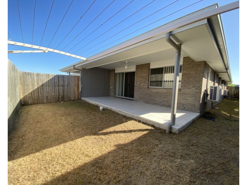 1/87 Tempest Cct, Redbank Plains QLD 4301