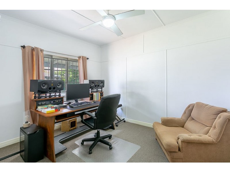 6 Challinor Street, West Ipswich QLD 4305