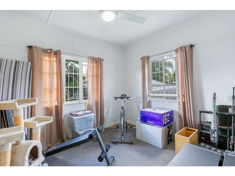 6 Challinor Street, West Ipswich QLD 4305