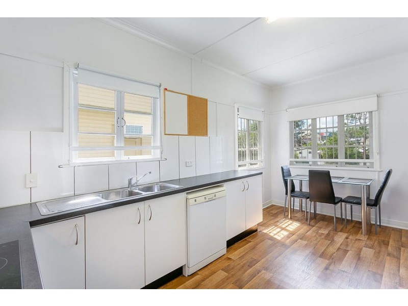 6 Challinor Street, West Ipswich QLD 4305