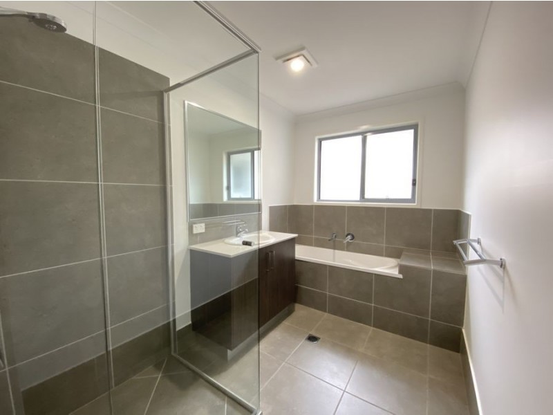 3 Madden Street, Collingwood Park QLD 4301