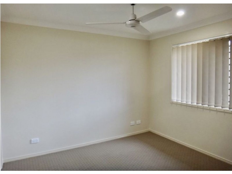 2/18 Surprize Ave, Brassall QLD 4305