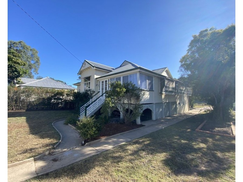 16 Railway St, East Ipswich QLD 4305