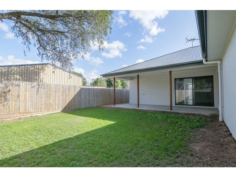 9A Edward St, One Mile QLD 4305