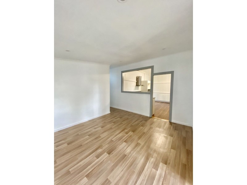 16 Hooper St, West Ipswich QLD 4305