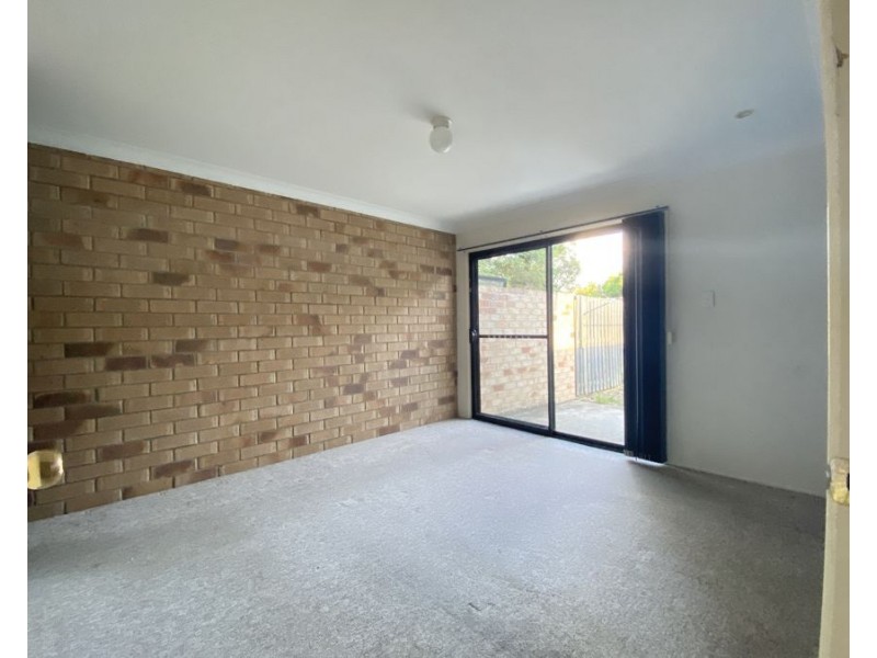 1/17 Spencer St, Churchill QLD 4305
