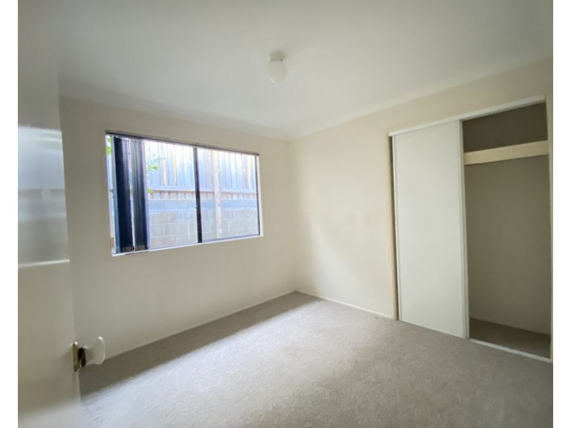 1/17 Spencer St, Churchill QLD 4305