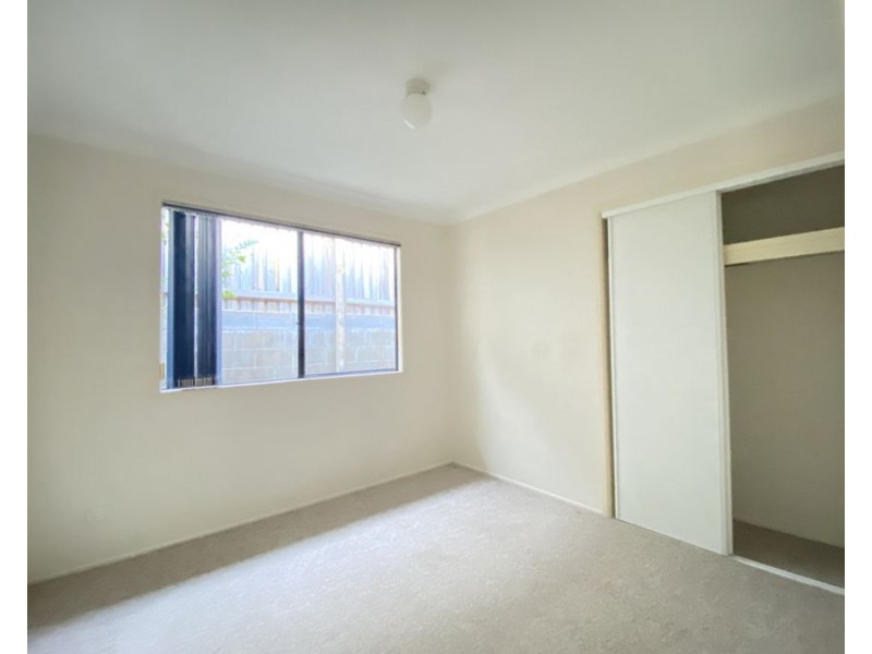 1/17 Spencer St, Churchill QLD 4305