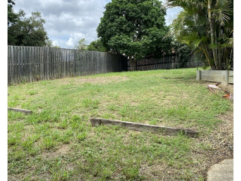 1/17 Spencer St, Churchill QLD 4305