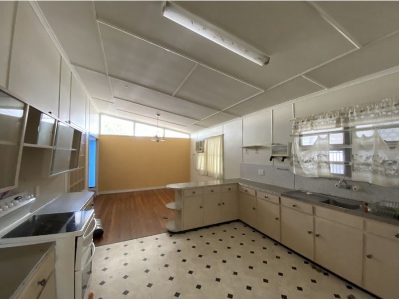 198 Cascade St, Raceview QLD 4305