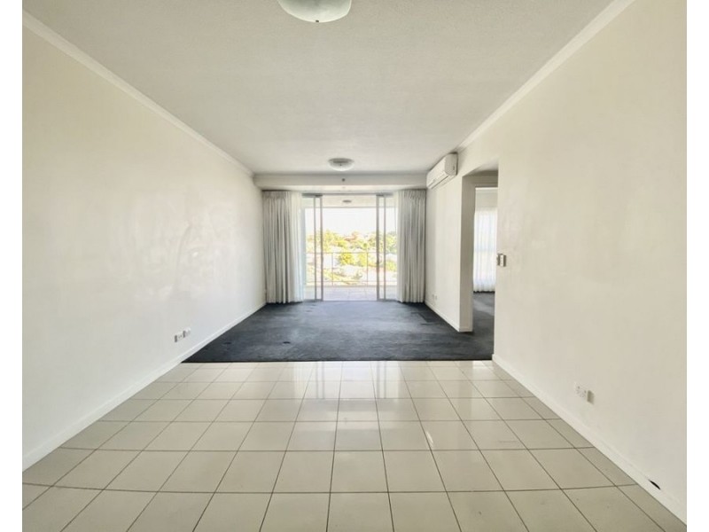 405/11 Ellenborough St, Woodend QLD 4305