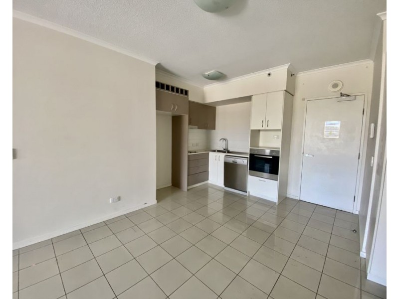 405/11 Ellenborough St, Woodend QLD 4305