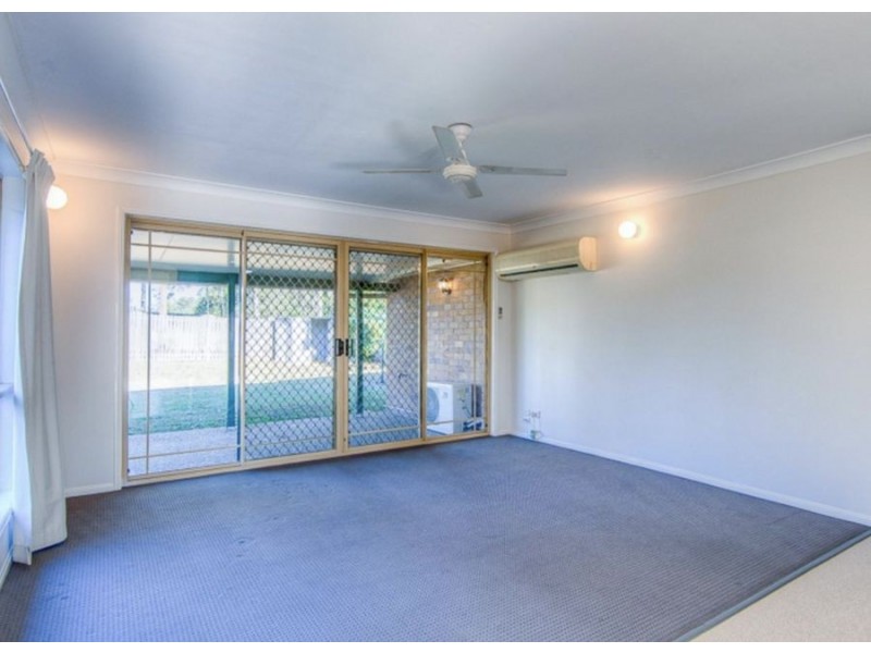 54 Jonquil Cct, Flinders View QLD 4305