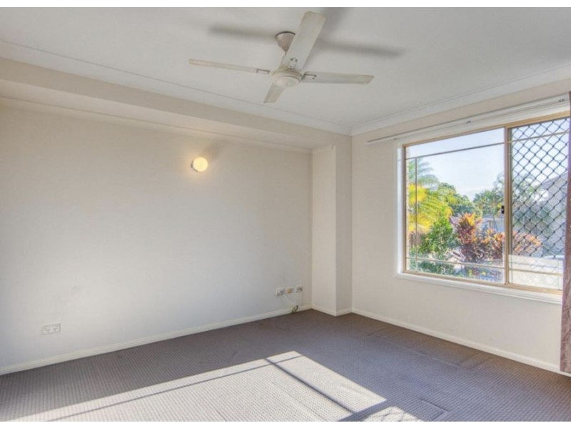 54 Jonquil Cct, Flinders View QLD 4305