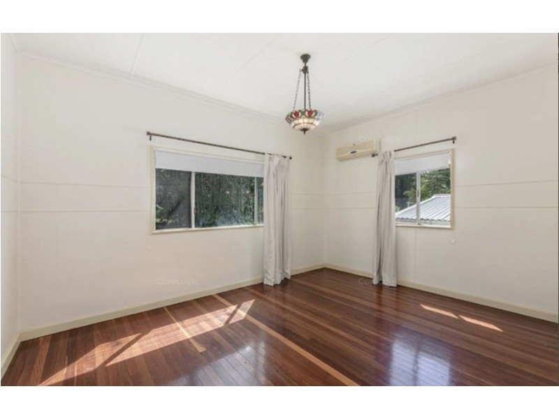 11 Pryde Street, Woodend QLD 4305