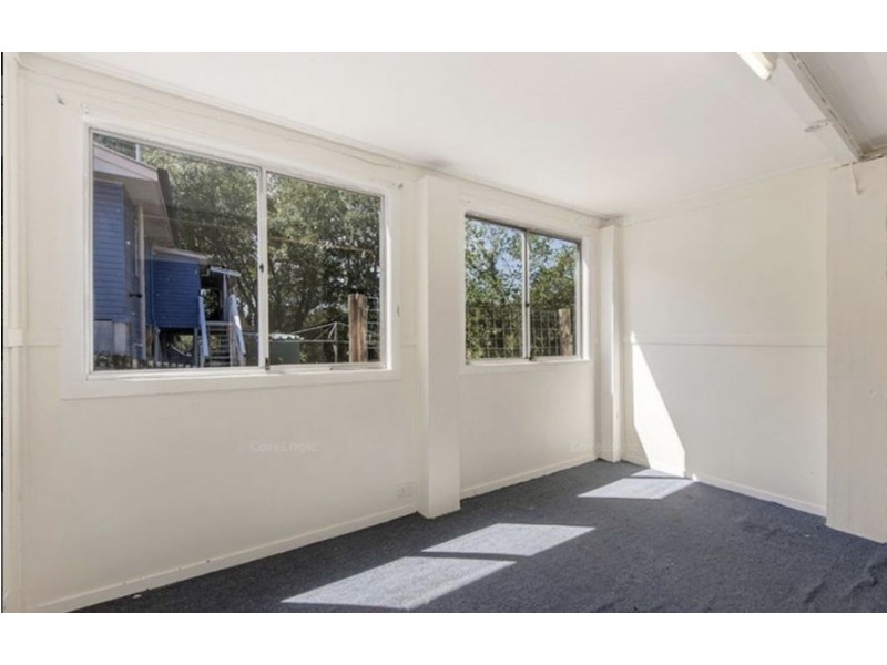 11 Pryde Street, Woodend QLD 4305