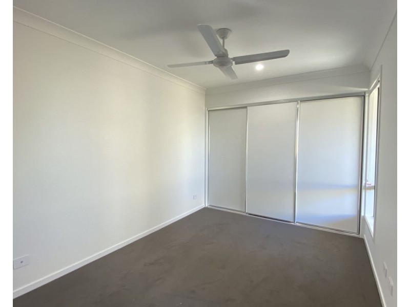 2/17 Dawson Place, Brassall QLD 4305