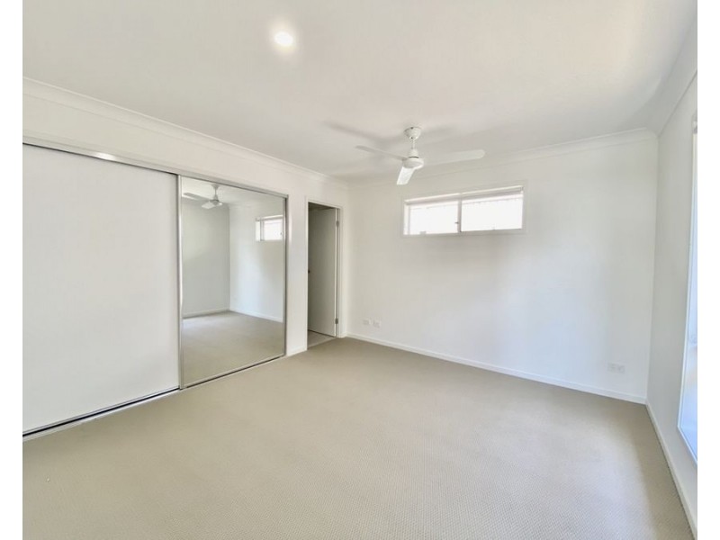 3 Ward St, Flinders View QLD 4305