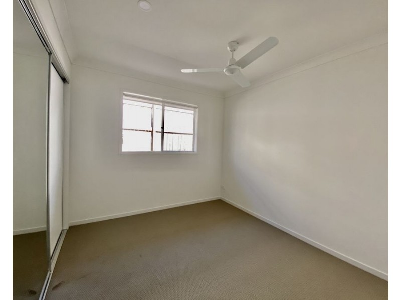 3 Ward St, Flinders View QLD 4305