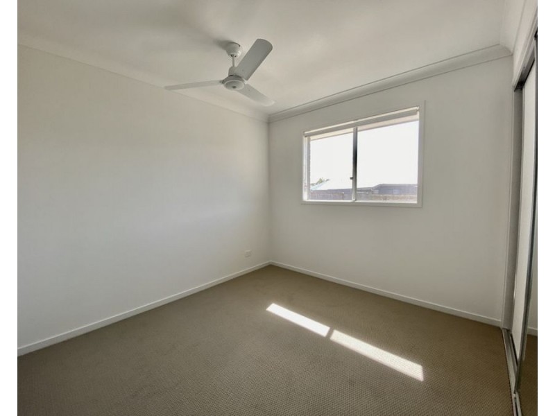 3 Ward St, Flinders View QLD 4305