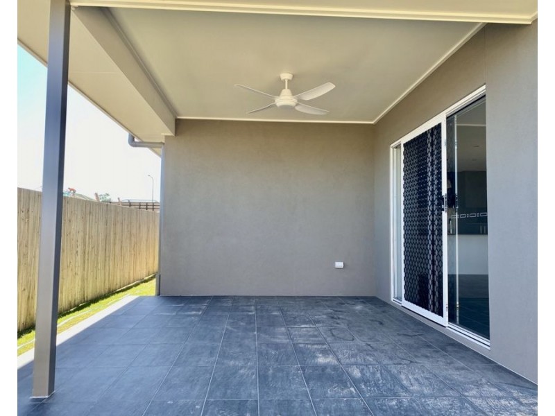 35 Blackberry Way, Ripley QLD 4306