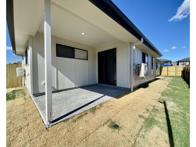 1/48 Sapphire Crs, Redbank Plains QLD 4301