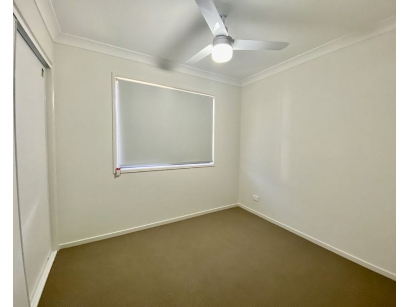 1/48 Sapphire Crs, Redbank Plains QLD 4301