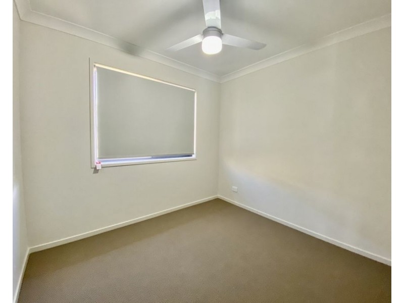 1/48 Sapphire Crs, Redbank Plains QLD 4301