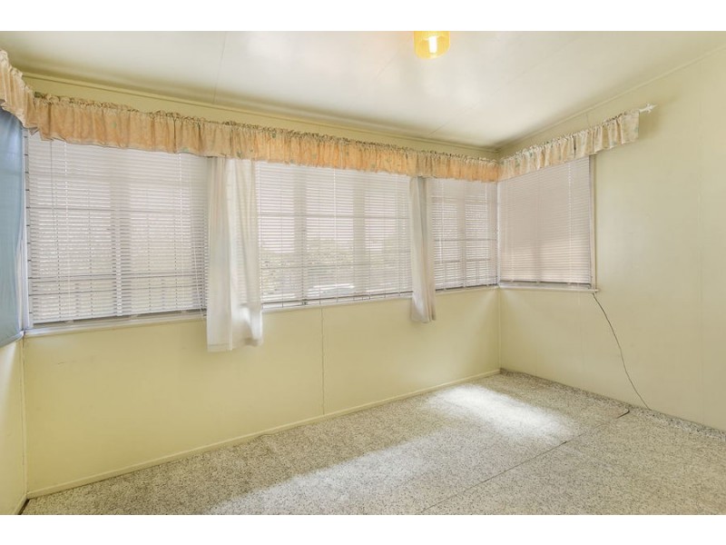 40 Rex Street, Eastern Heights QLD 4305