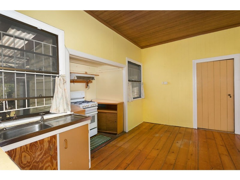 40 Rex Street, Eastern Heights QLD 4305