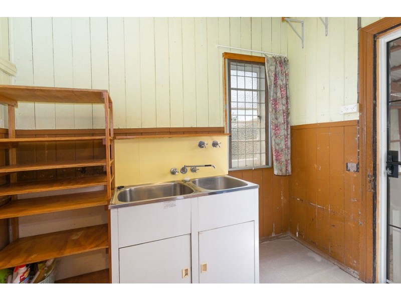 40 Rex Street, Eastern Heights QLD 4305