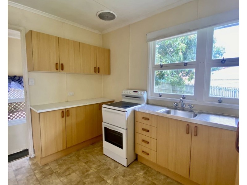 111 Fernvale Road, Brassall QLD 4305