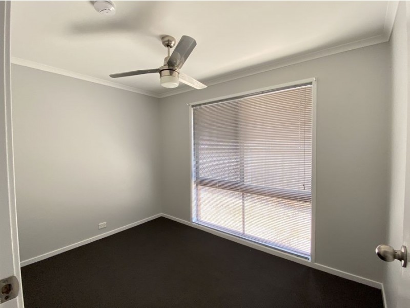 129 Collingwood Dr, Collingwood Park QLD 4301