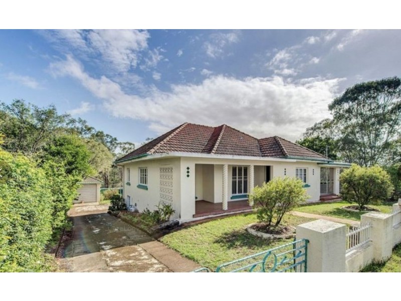 66 Cranes Rd, North Ipswich QLD 4305