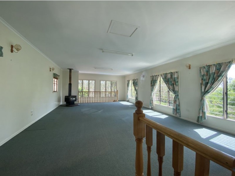66 Cranes Rd, North Ipswich QLD 4305