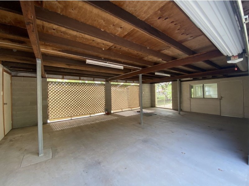 66 Cranes Rd, North Ipswich QLD 4305