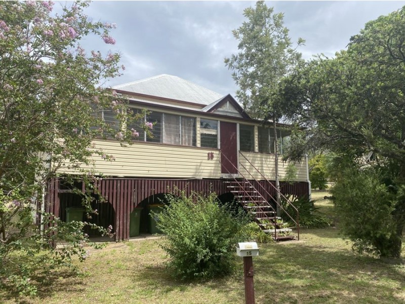 15 Salisbury Rd, Ipswich QLD 4305