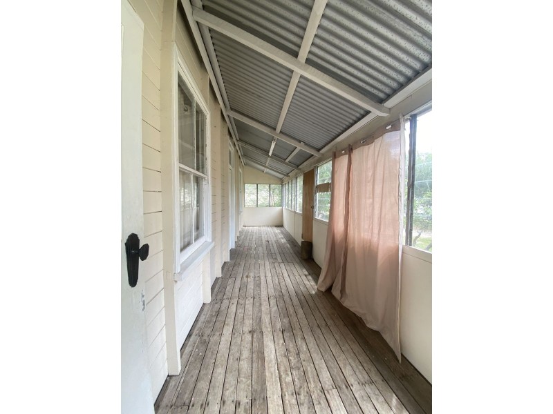 15 Salisbury Rd, Ipswich QLD 4305