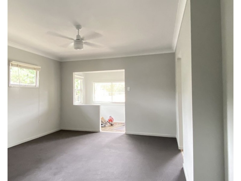 19 Leslie St, East Ipswich QLD 4305