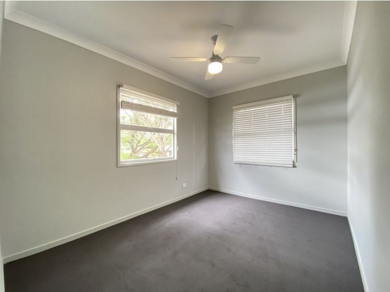 19 Leslie St, East Ipswich QLD 4305