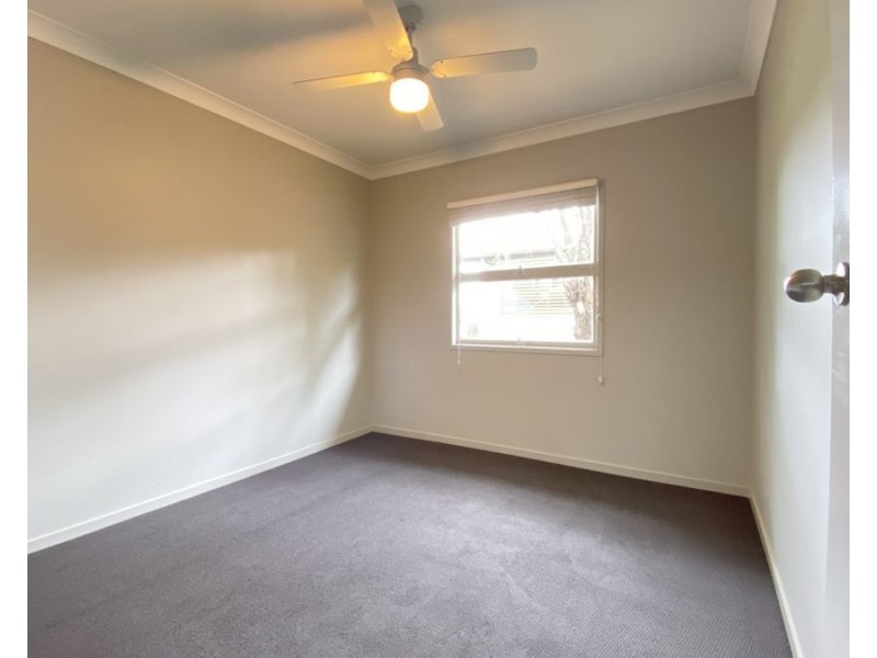 19 Leslie St, East Ipswich QLD 4305