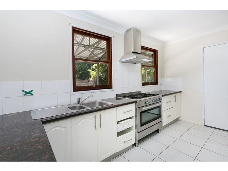 26 Lusitania Street, Newtown QLD 4305