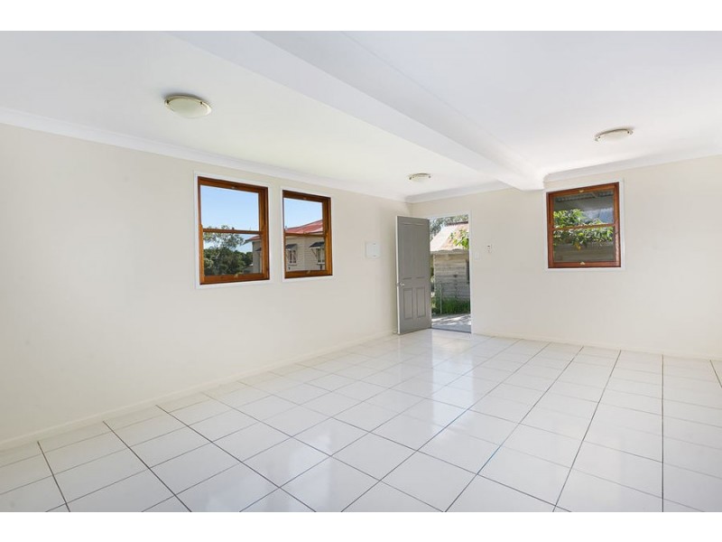 26 Lusitania Street, Newtown QLD 4305