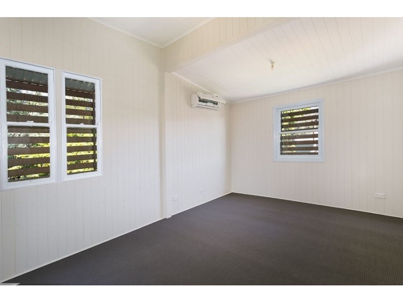 26 Lusitania Street, Newtown QLD 4305